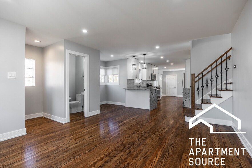 Building Photo - 7225 E Prairie Rd