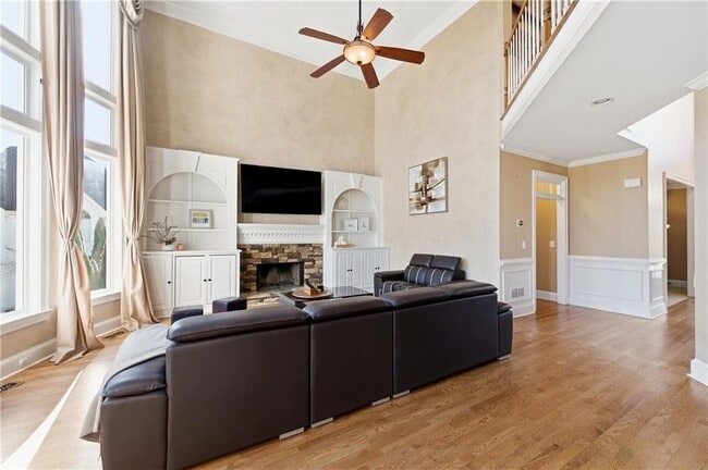 Building Photo - 200 Azalea Cove Ln