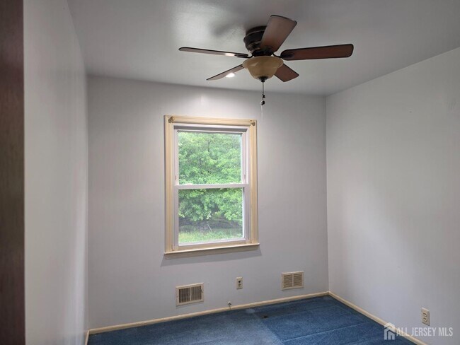Building Photo - 405 Frederick Ave