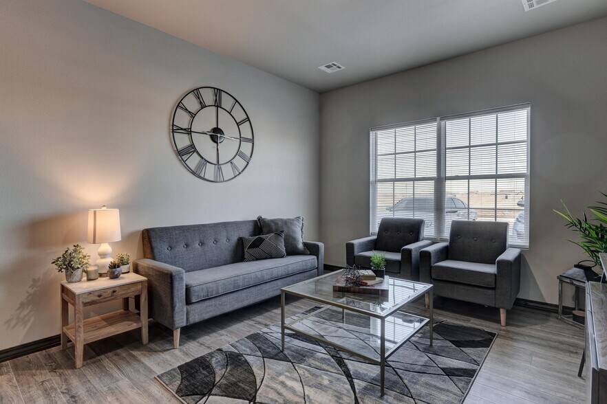 Building Photo - 5614 W 32nd St