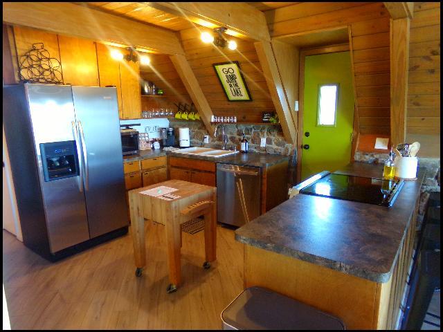 Building Photo - 136 Catalina Cir