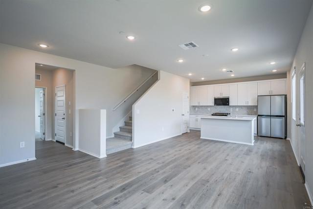 Building Photo - 28549 Via Prago