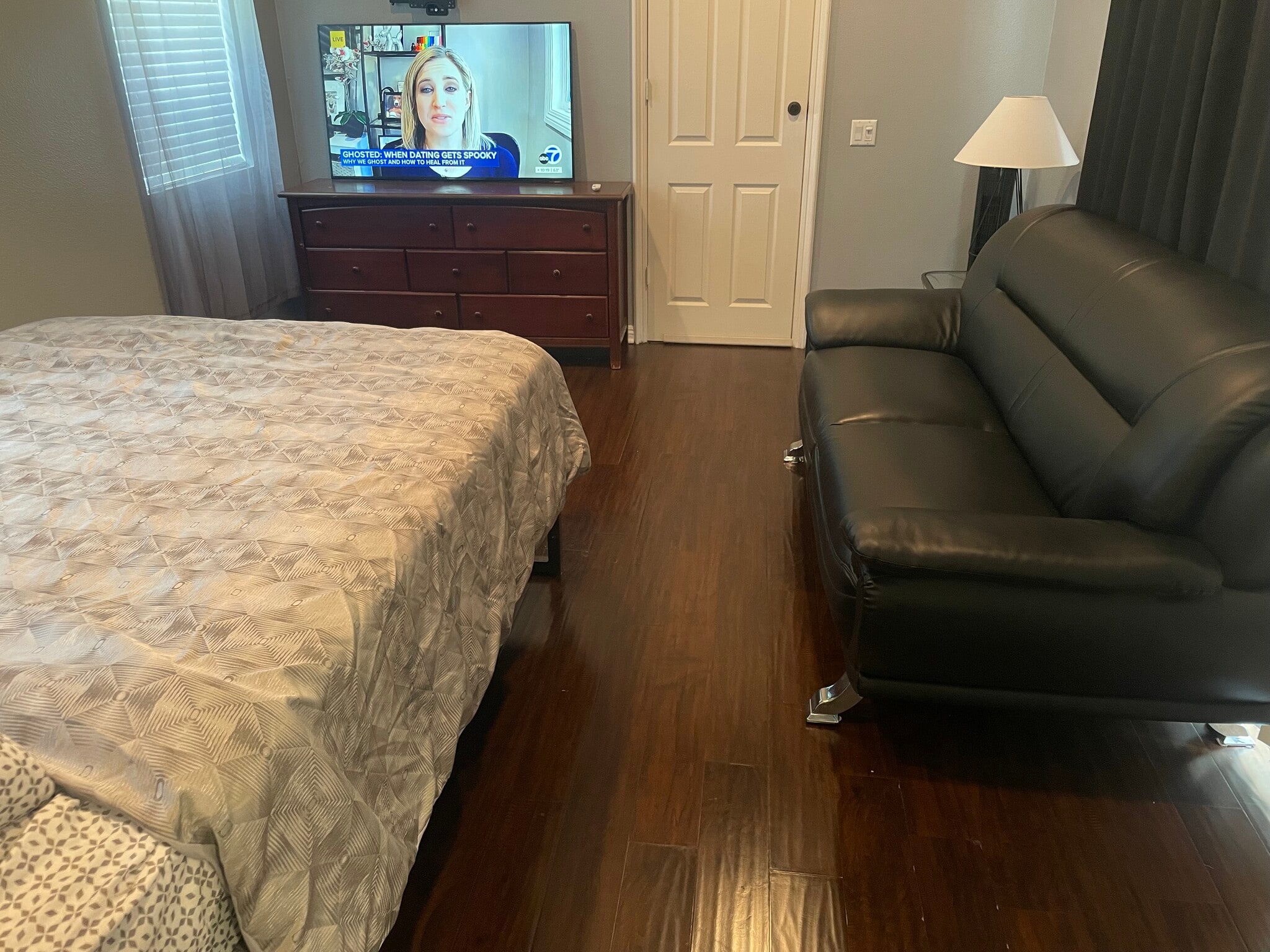 Building Photo - 16868 Ridge Cliff Dr