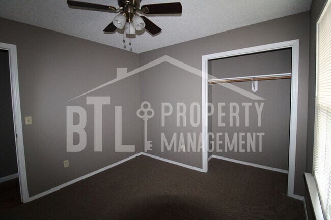 Building Photo - 114 Rose Oneill Dr