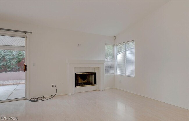 Building Photo - 7225 Scenic Hills Dr