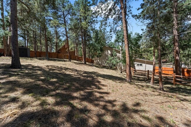 Building Photo - 417 N Coraline St