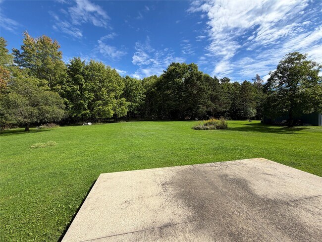 Building Photo - 10540 Williamson Rd