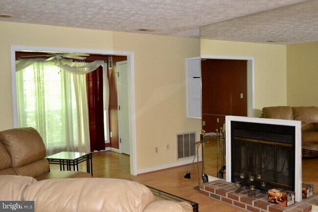 Building Photo - 12183 Cardamom Dr