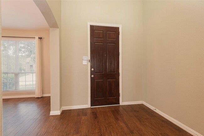 Building Photo - 2613 Patriot Dr