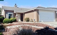 Building Photo - 1746 Highland Cir