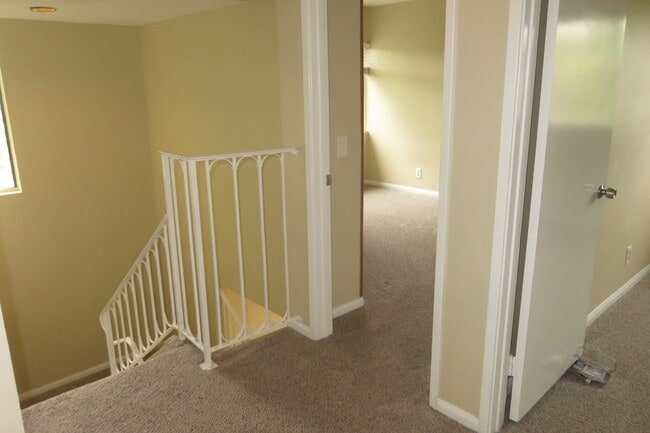 Building Photo - Townhome for Rent — La Jolla Village, South Point Community