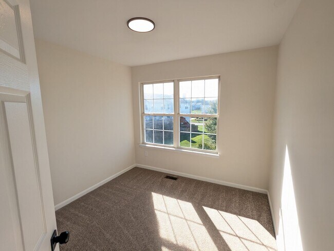 Building Photo - 7122 Collinsworth Pl
