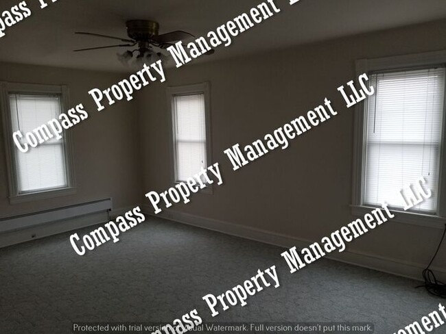 Building Photo - $1895 - 4 Bed, 2 Bath, 2 Car Garage - Lanc...