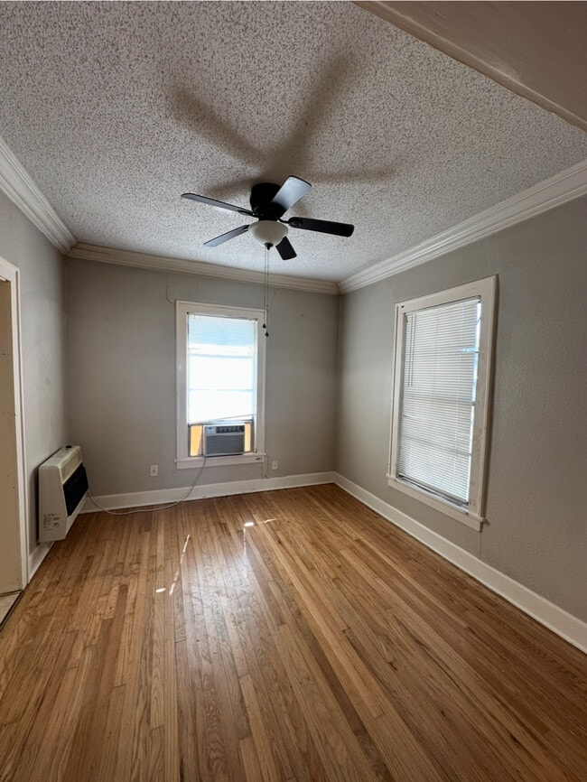 Building Photo - 2406 West Lovers Lane