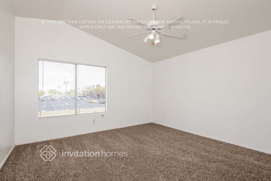 Building Photo - 10483 N 76th Dr