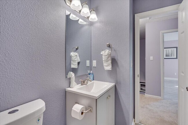 Building Photo - 4423 American Dr