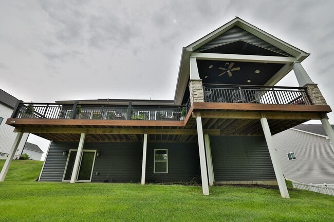 Building Photo - Gorgeous 3 Bedroom Home in Edwardsville