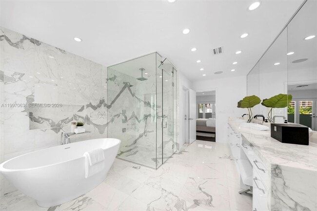 Building Photo - 6832 Sunrise Ct