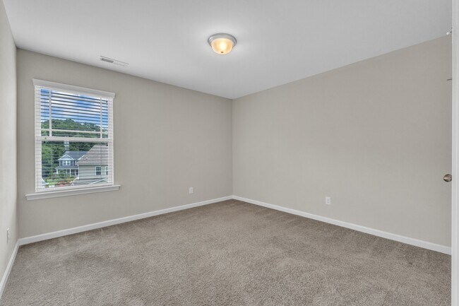 Building Photo - 4701 Kia Dr