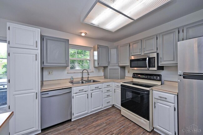 Building Photo - 1582 Turquoise Dr