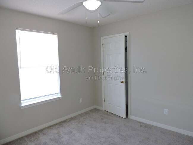Building Photo - 555 Batten Blvd