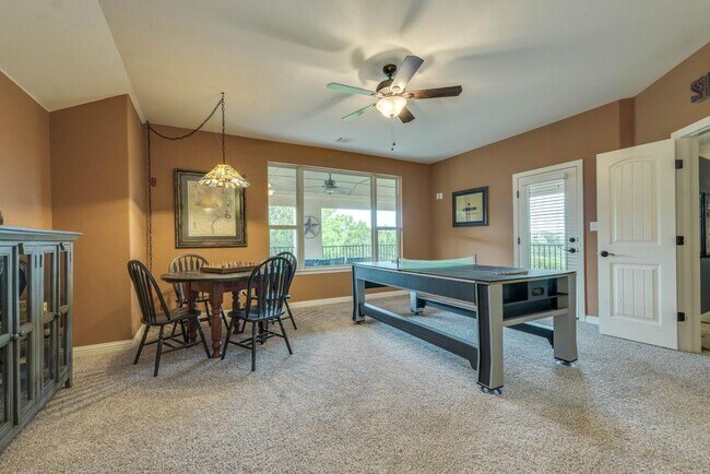 Building Photo - 308 Duffy Ln