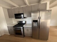 Building Photo - 40360 Mayberry Ave