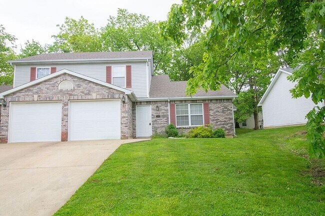 Building Photo - 1316 Valley Creek Ln