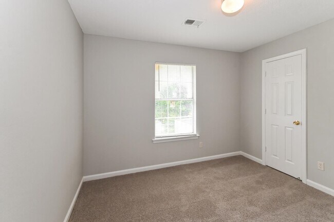 Building Photo - 4838 Mistic Lake Dr