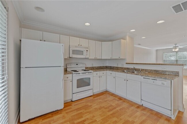 Building Photo - 1725 Harvey Mitchell Pkwy S
