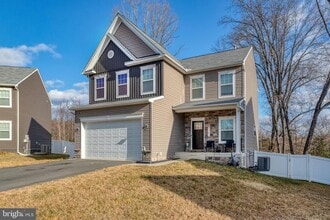 Building Photo - 9301 Cedar Forest Dr