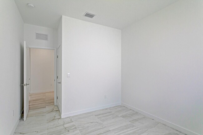 Building Photo - 7188 Trotwood Ln