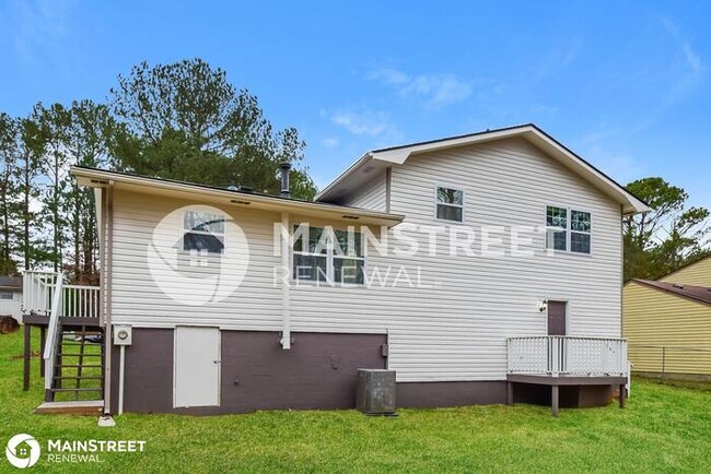 Building Photo - 4663 GREENBRIAR Trail SW, Atlanta, GA 30331