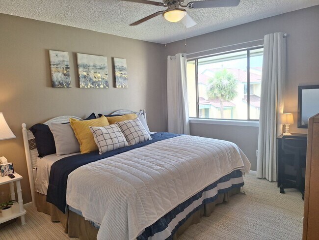 Building Photo - FURNISHED RENTAL - SUGAR MILL / PINE VALLE...