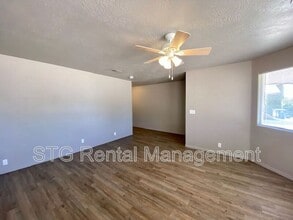 Building Photo - 76 E Center St