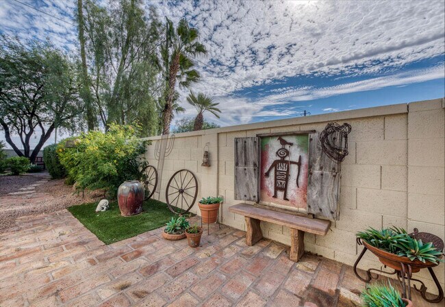 Building Photo - 4111 N 87th Pl