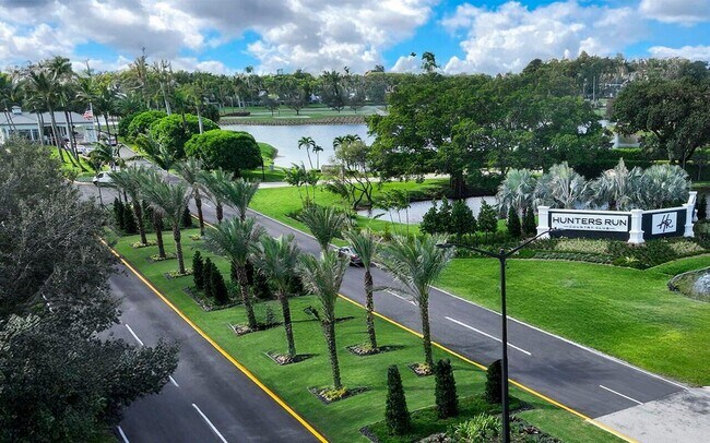 Building Photo - 20 Southport Ln