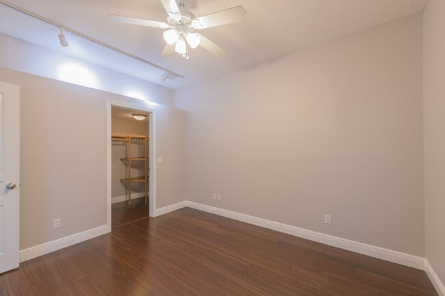 Building Photo - 3315 SE W Snow Rd