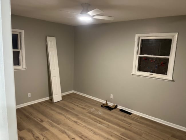 Building Photo - 7902 S Cameron Ln