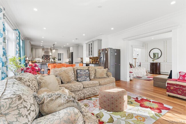 Building Photo - 16 Gateway Ct