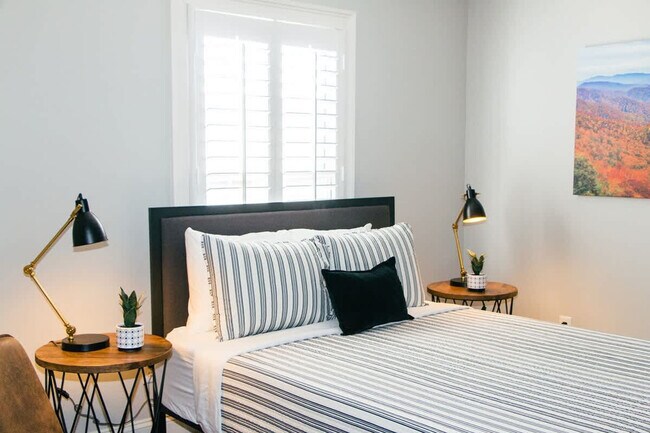 Building Photo - 131F Woodmont Blvd