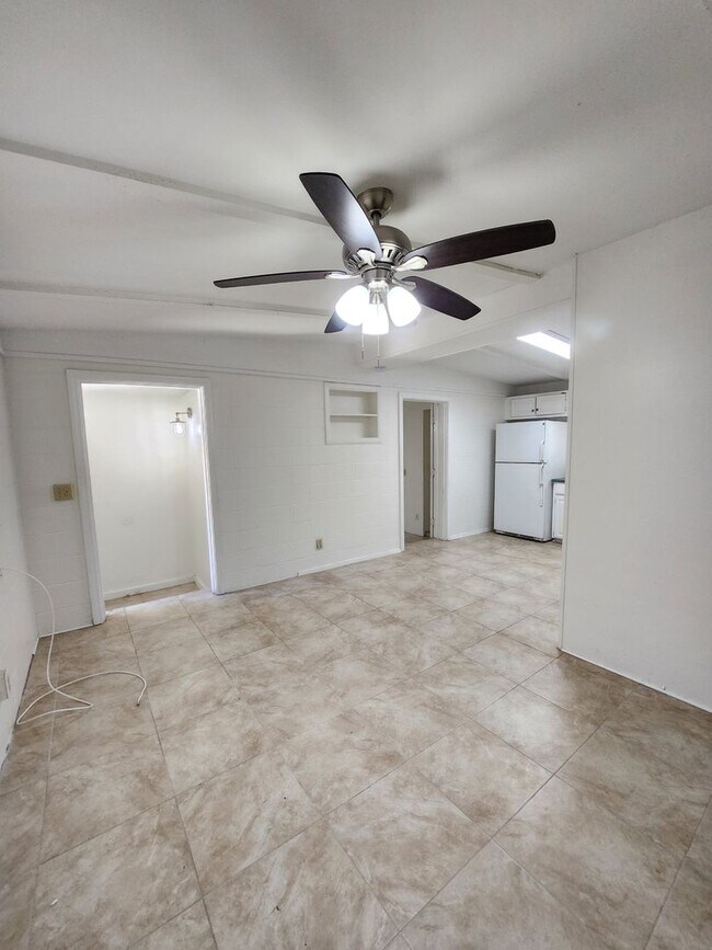 Building Photo - 2 Nevada Cir
