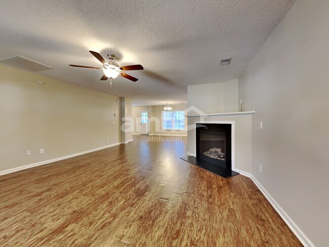 Building Photo - 177 Wildberry Ln