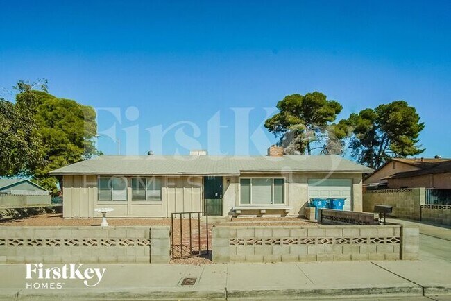 Primary Photo - 4110 E New York Ave