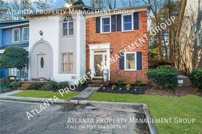 Building Photo - 4038 Elm Street