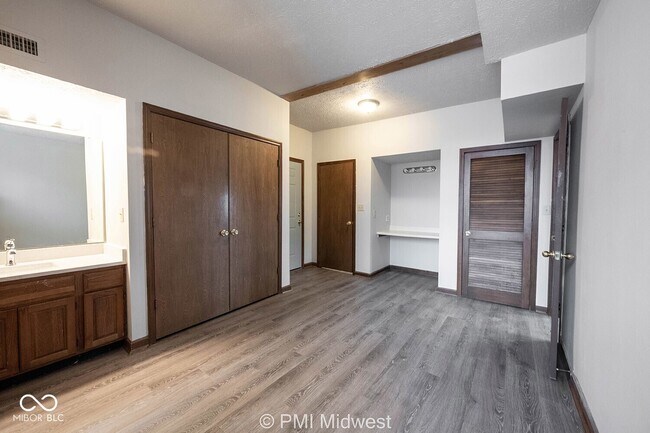 Building Photo - 3707 N Meridian St
