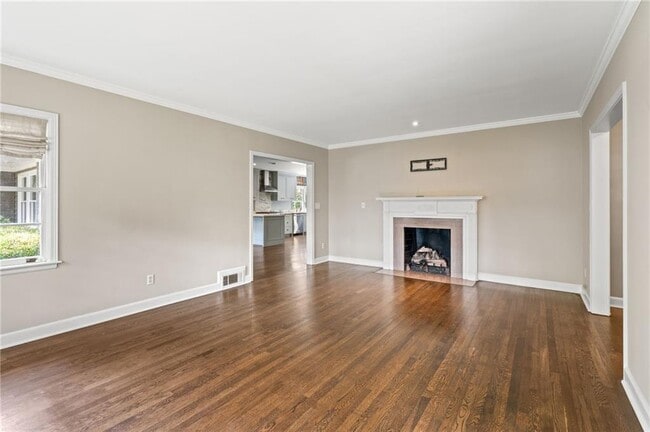 Building Photo - 1271 Moores Mill Rd NW