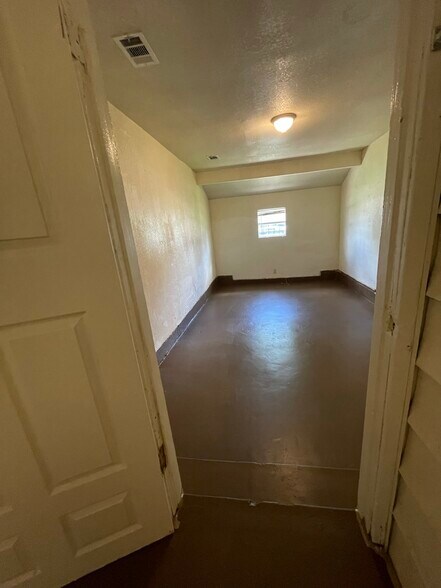 Building Photo - 4325 Forbes St