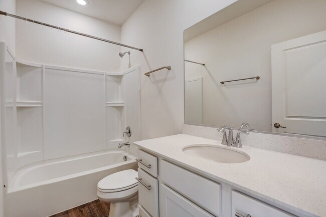 Building Photo - 2924 Reflection Dr