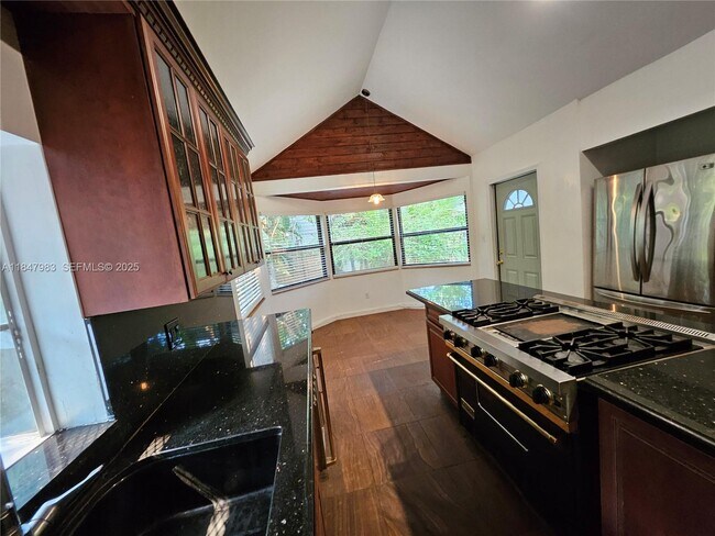 Building Photo - 38 SW 6th St